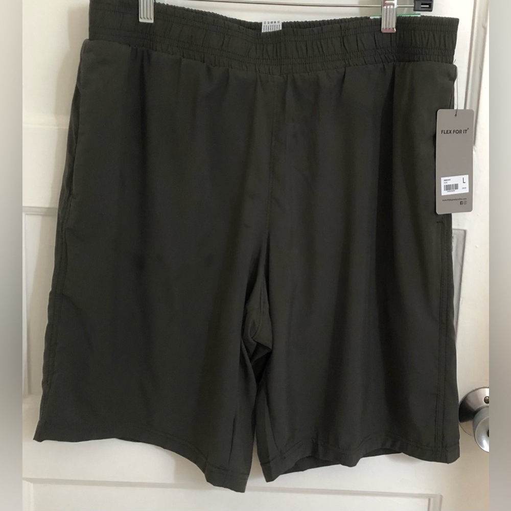 90 Degree By Reflex Men’s Olive Shorts Size L